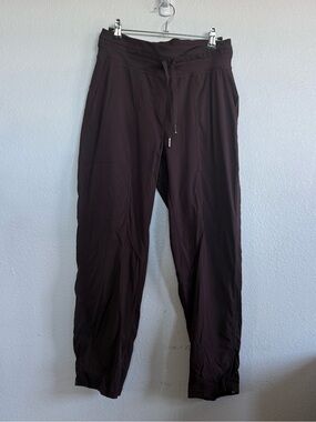 lululemon athletica dance studio unlined 20”
